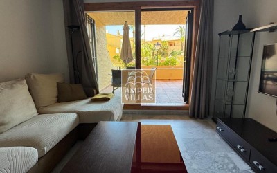 Spacious flat with a fantastic terrace in the harbour of Campomanes, Altea.